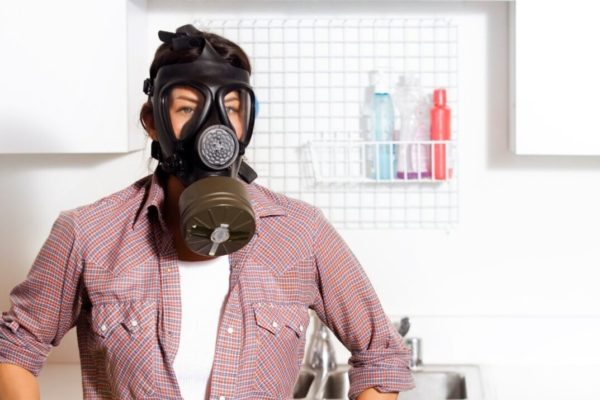 Как избавиться от неприятного запаха в квартире