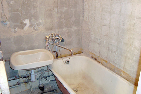 На фото: ремонт в ванной