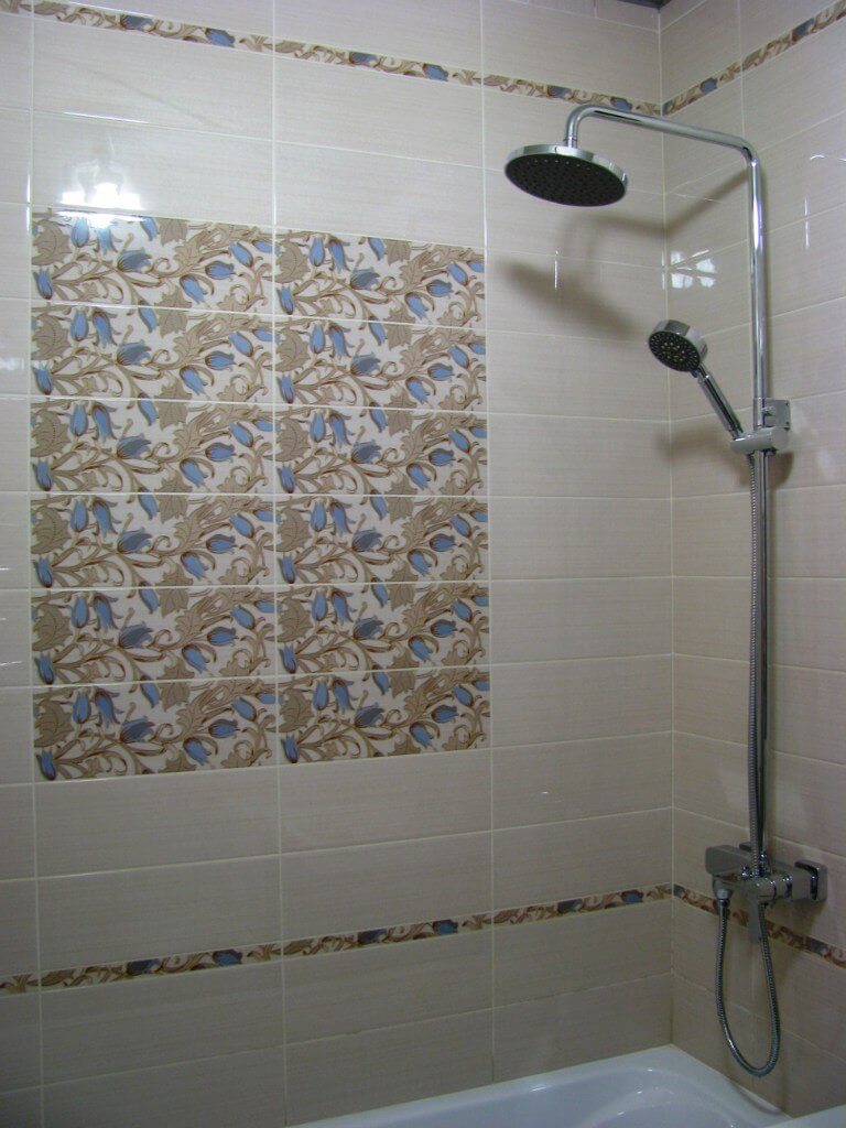 На фото: ремонт в ванной комнате совмещенной с санузлом