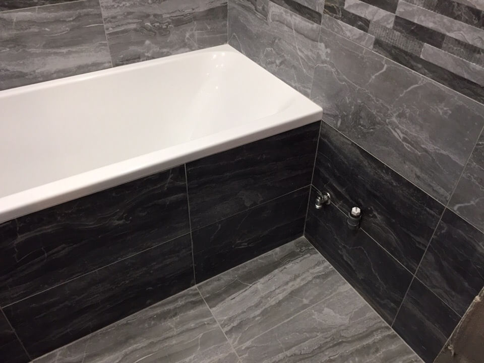 На фото: новый ремонт в ванной комнате