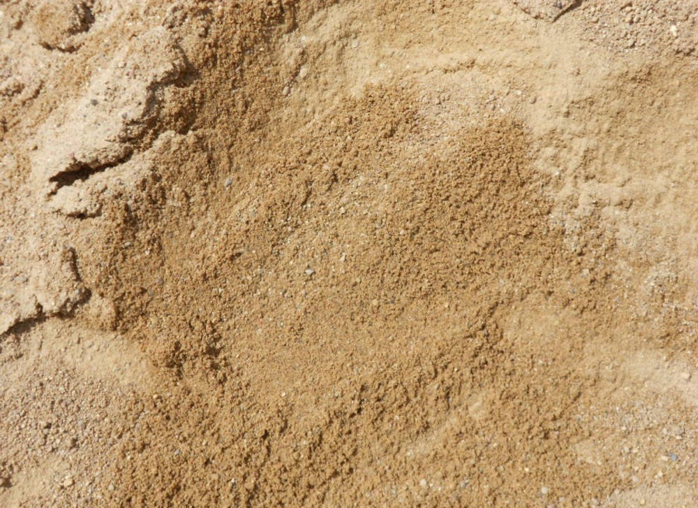 На фото: мытый песок