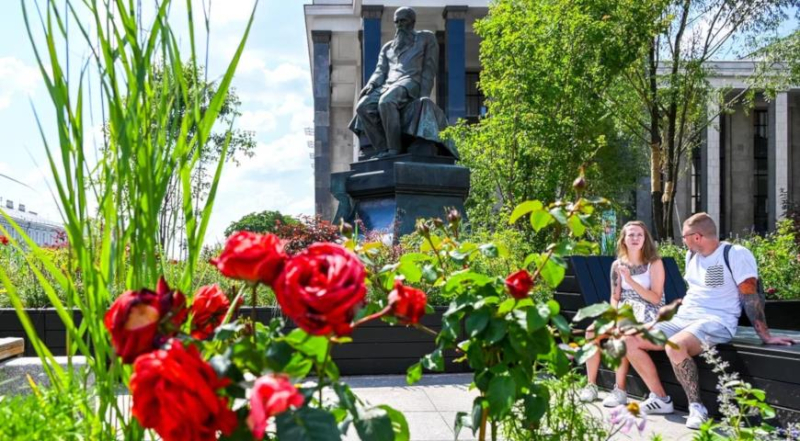Цветочные выставки июля 2025: где и когда увидеть летнее волшебство в Москве и других городах